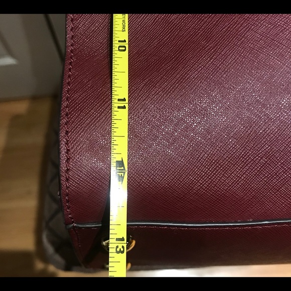 Michael Kors Maroon Large Hamilton Bag - Picture 8 of 8
